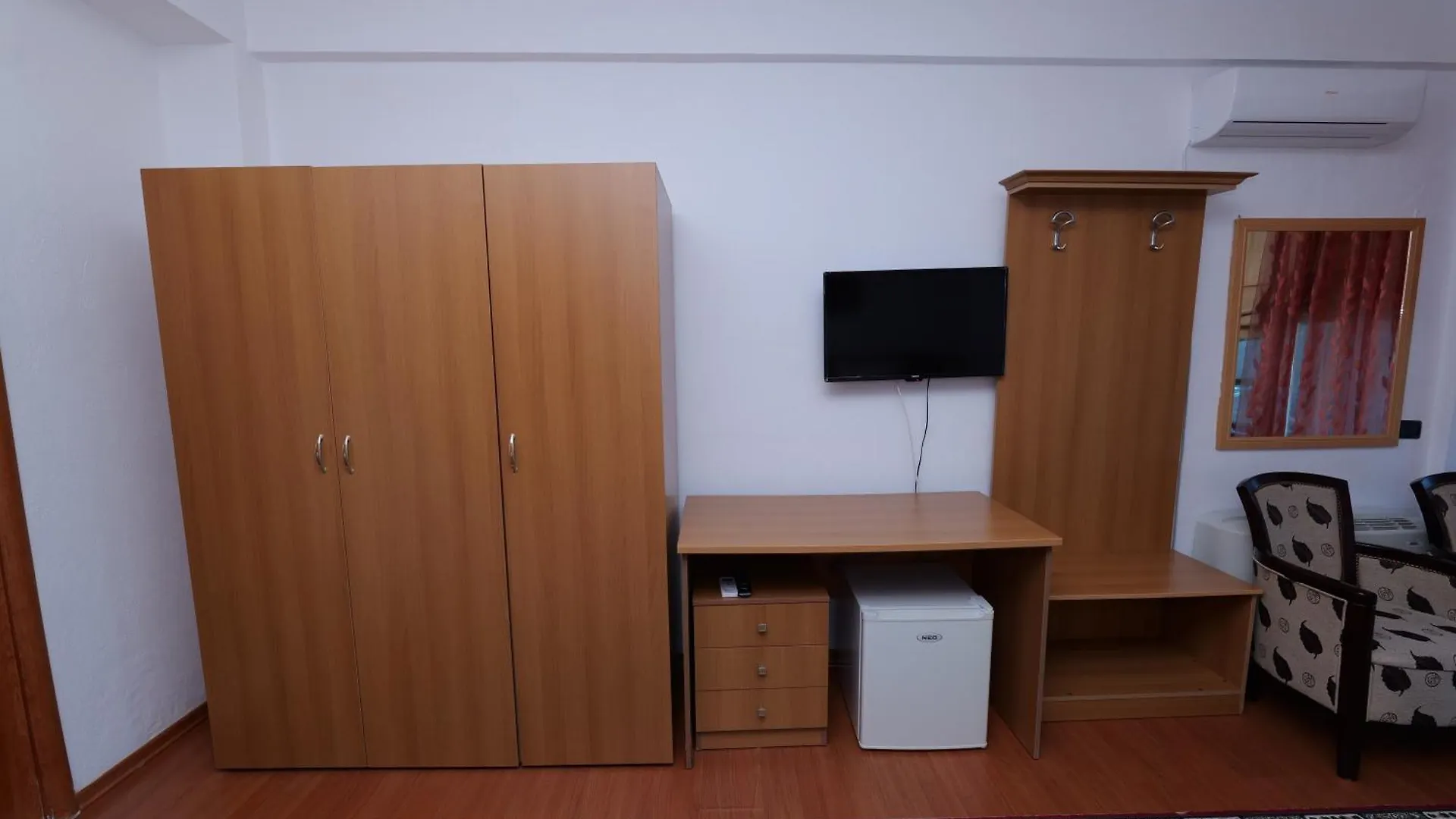 Vila Viktoria Golem 3*, Golem (Tirana)
