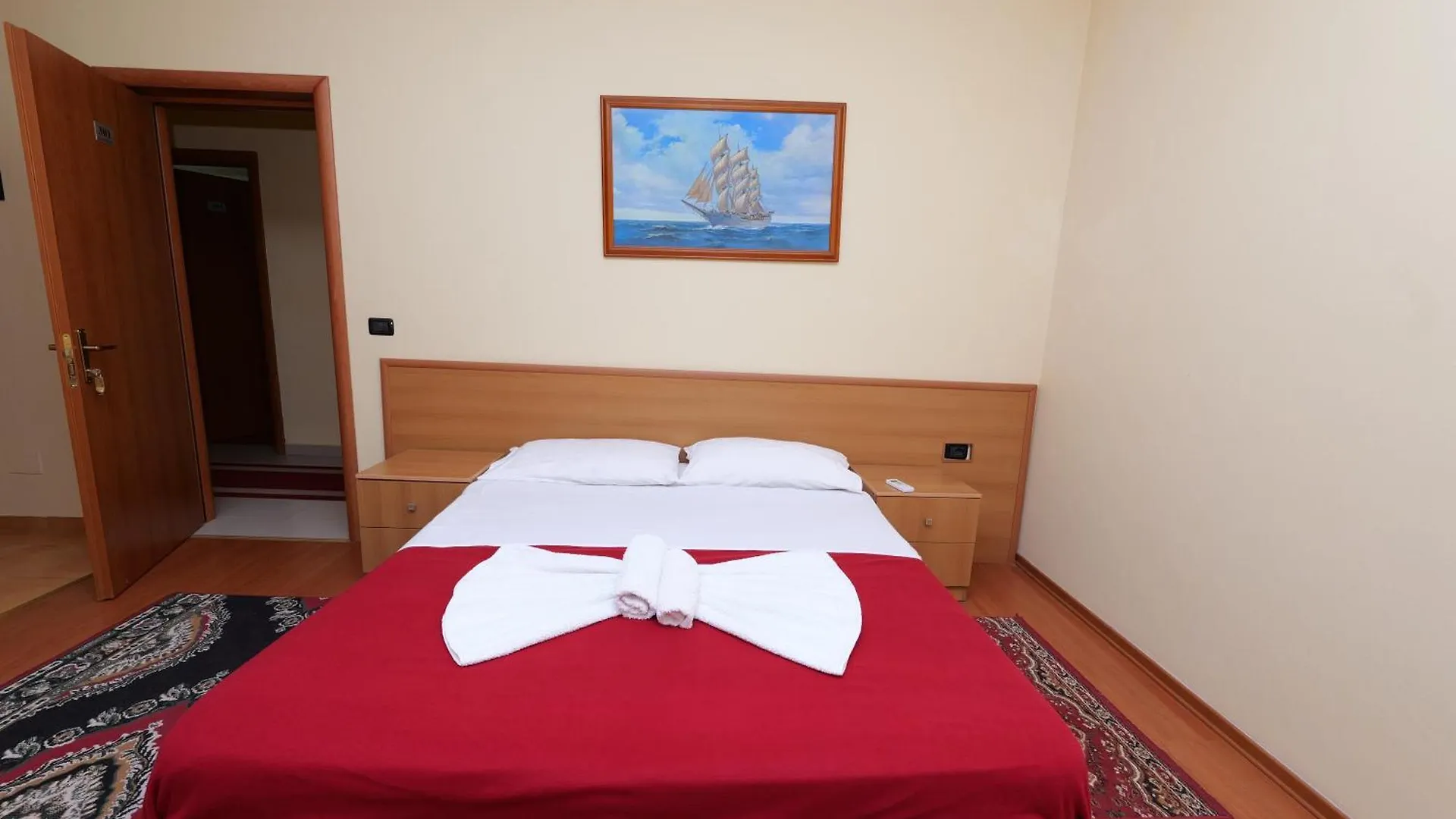 Vila Viktoria Golem 3*, Golem (Tirana) Albânia