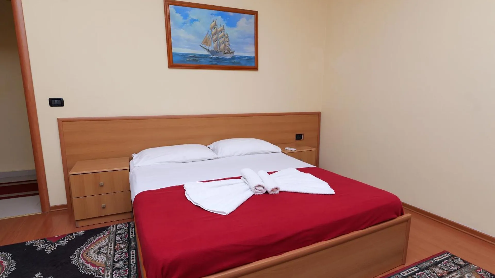 Vila Viktoria Golem Hotel