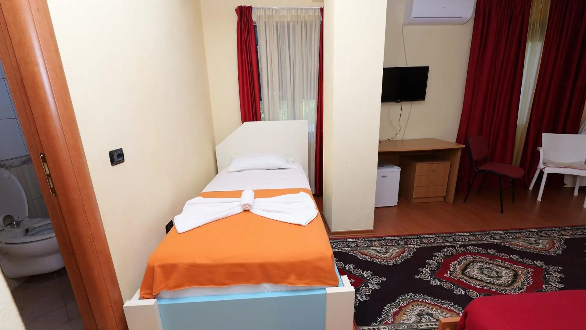 Hotel Vila Viktoria Golem